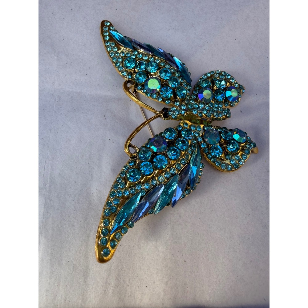 Vintage Unsigned Regency Style Rhinestone Butterfly Brooch Pin Blue Gold Tone L - Picture 3 of 8